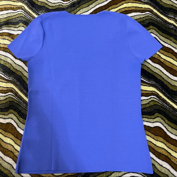 5/$20 Woman’s Short Sleeve Sweater - Picture 6 of 6
